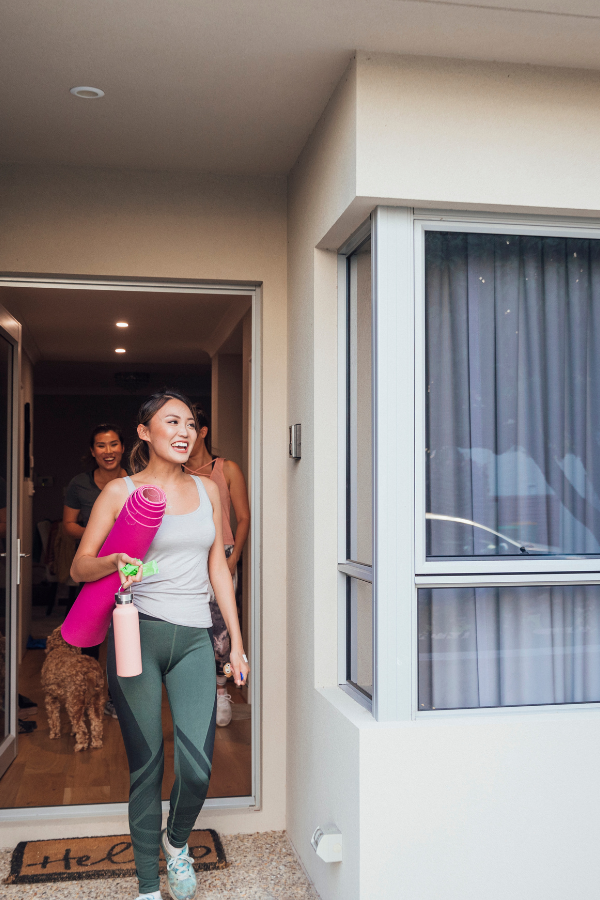leave-house leave-house